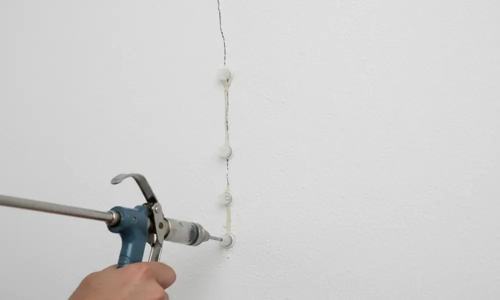 استفاده از چسب اپوکسی برای ترک دیوار-وینتوشیمی