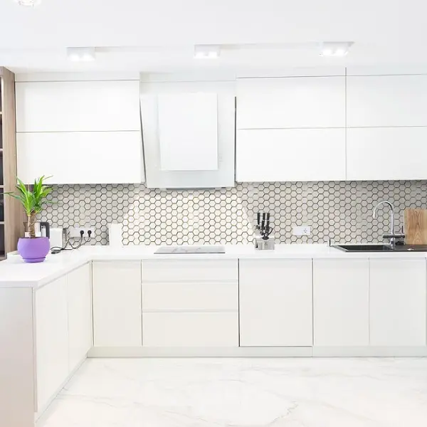 کاشی بین کابینتی برای کابینت سفید زیبا -وینتو شیمی